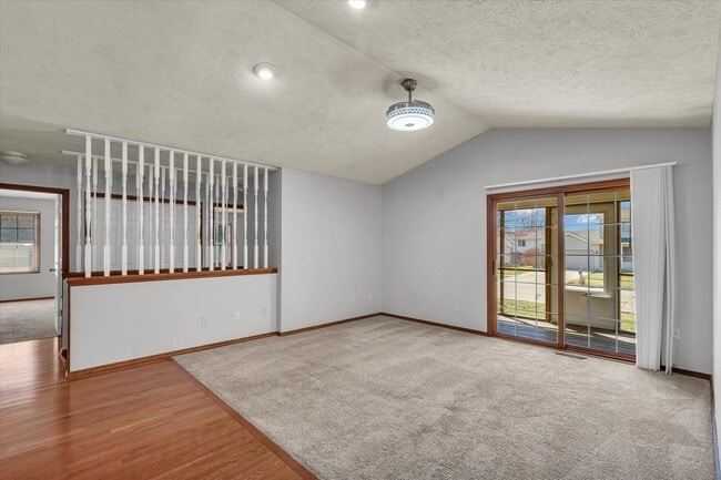 Building Photo - Luxurious & Expansive Duplex in Prime East Bloomington – Your Next Home Awaits!