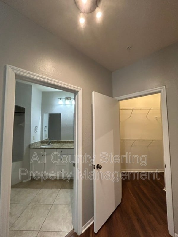Building Photo - 132 Vista Verdi Cir