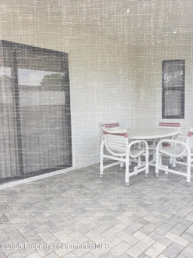 Building Photo - 7431 Flyway Dr