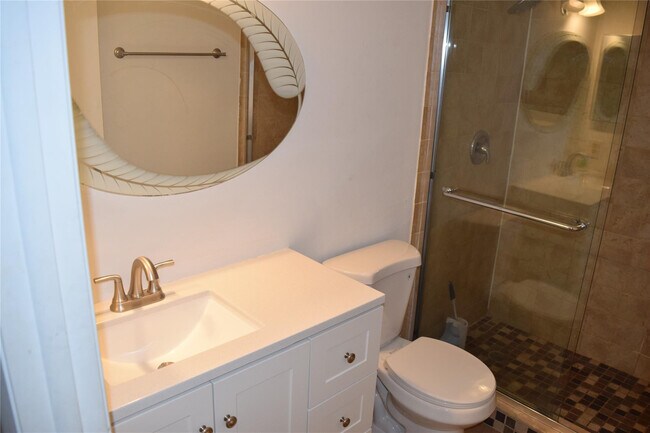 Building Photo - 12244 Royal Palm Blvd