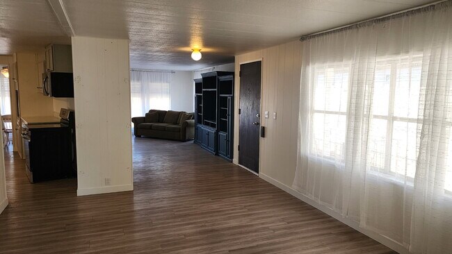 Building Photo - Spacious 2-Bedroom, 2-Bathroom Home for Rent near Boise’s Harris Ranch