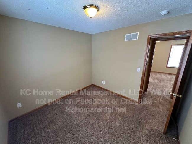 Building Photo - 7307 Rymeg Cir