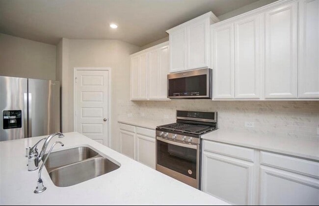 Building Photo - 21607 Blue Sapphire Ct