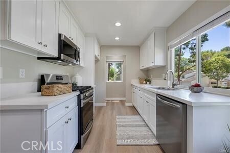 Building Photo - 801 Vista Ct