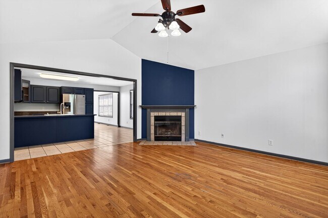 Building Photo - 11304 Cox Ave