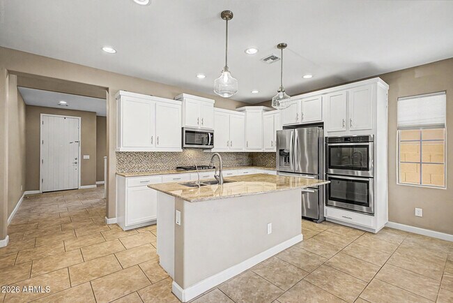 Building Photo - 4128 S Greythorne Way