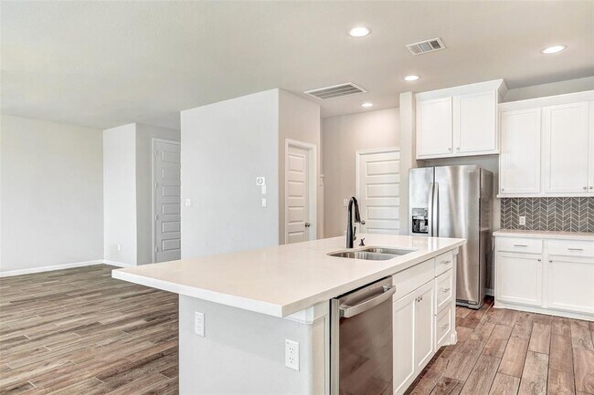 Building Photo - 2604 San Bautista Wy