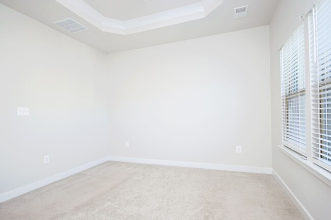 Building Photo - Pet Friendly Rivanna Village Townhome (Lea...