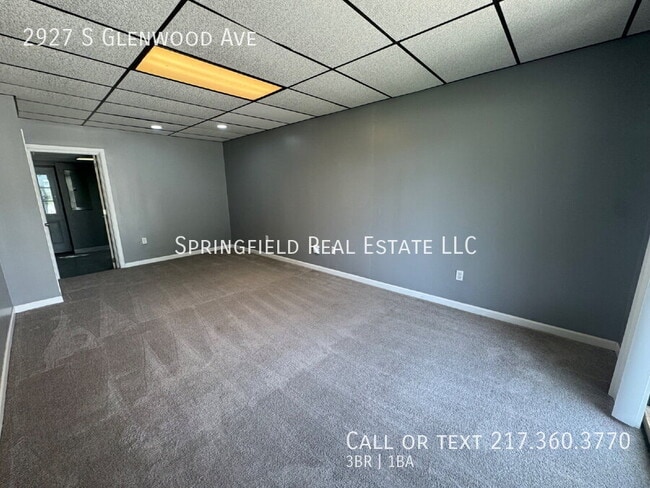 Building Photo - 2927 S Glenwood Ave