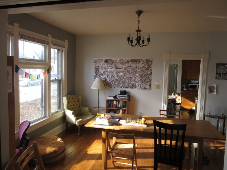 Building Photo - 701 N Randolph St