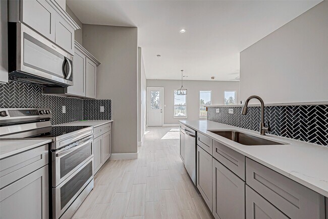 Building Photo - 3635 Needville Ave