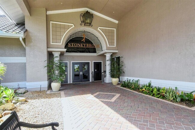 Building Photo - 9300 Clubside Cir