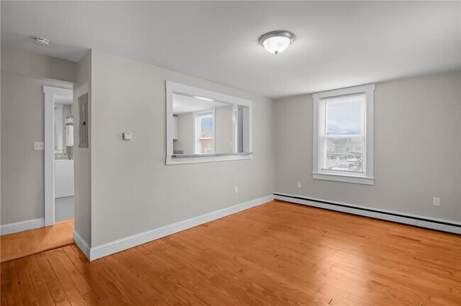 Building Photo - 54 Hillside Ave