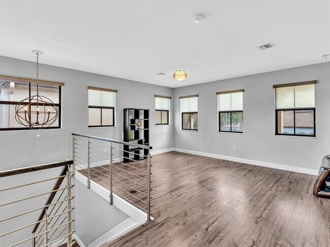 Building Photo - 8567 NW 41 St