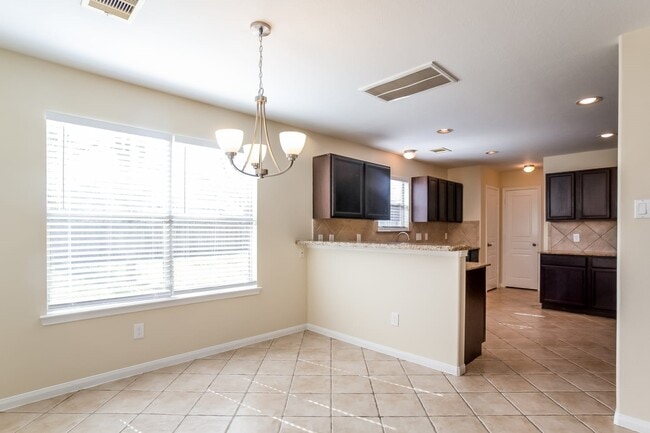 Building Photo - 13321 Enchanted Way