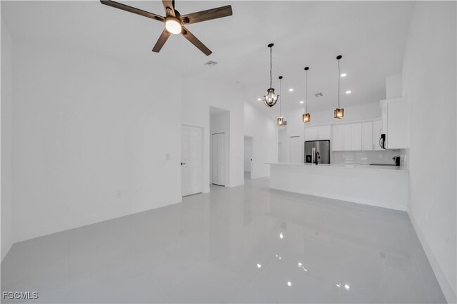 Building Photo - 1110 Eisenhower Blvd