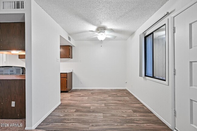 Building Photo - 3959 W Palomino Rd