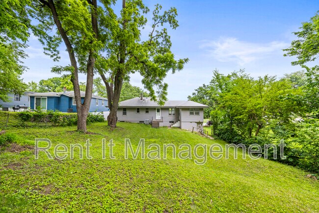 Building Photo - 3501 Redick Ave