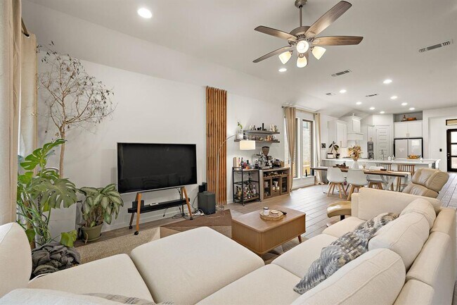 Building Photo - 1213 Thunderhead Trl