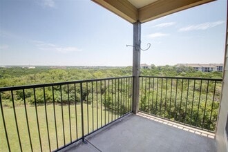 Building Photo - 2320 Gracy Farms Ln