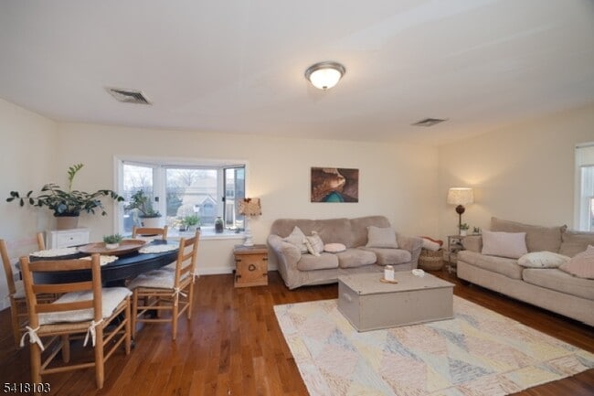 Building Photo - 108 N Gaston Ave