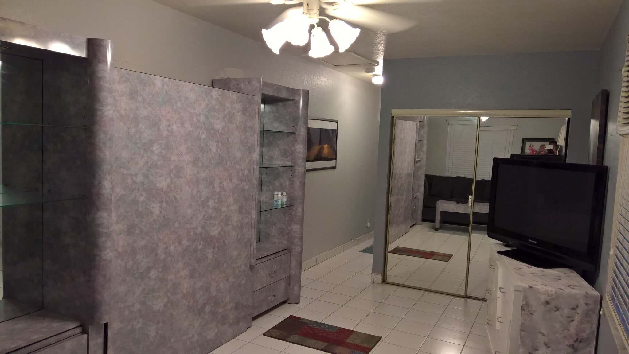 Front Room - 1948 Roosevelt St