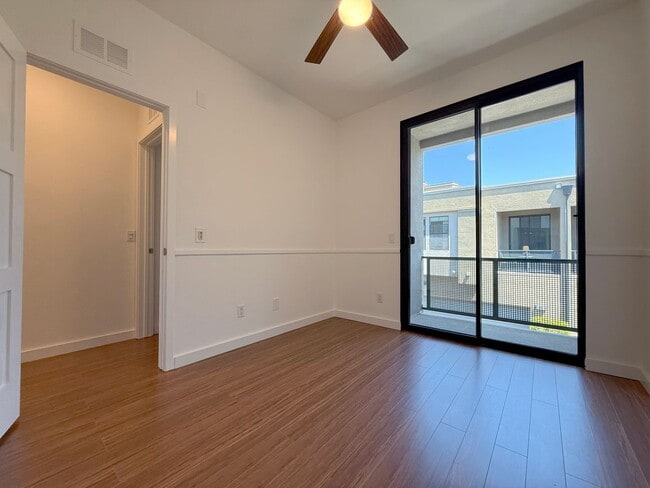 Building Photo - Modern Live/Work Loft In Sought After Depo...
