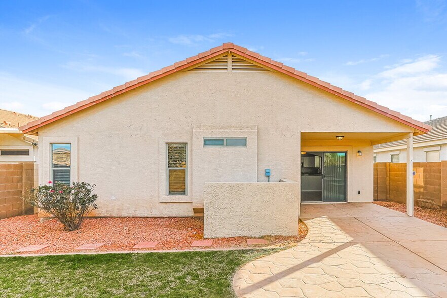 Building Photo - 38306 N Amy Ln