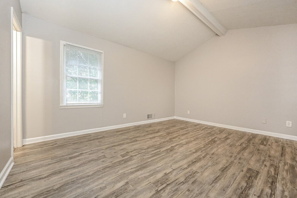 Building Photo - 1589 Cherry Hill Ln SW