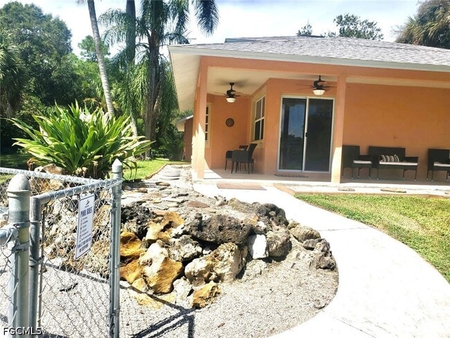 Building Photo - 740 19th St SW