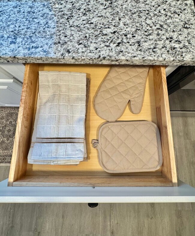 Building Photo - NOW AVAILABLE - Furnished Short Term Rental w/ Beautiful Views!