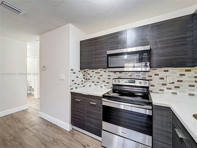 Building Photo - 1800 NW 52nd Ave