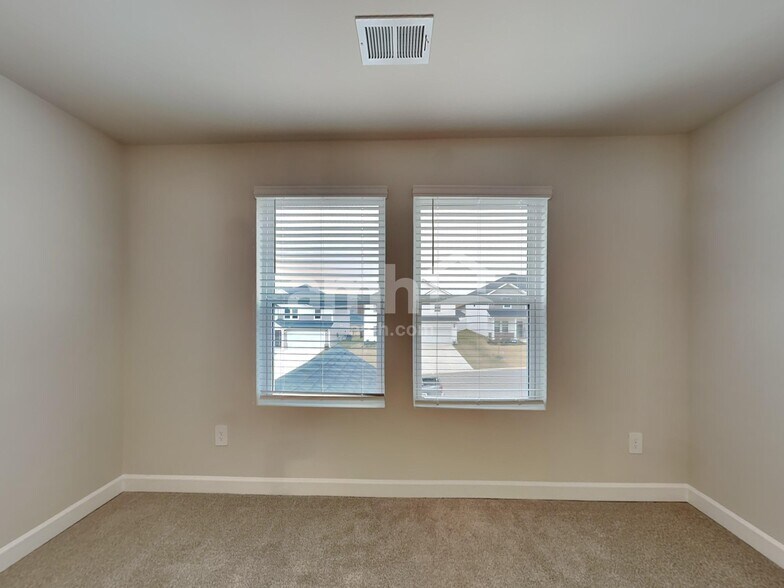 Building Photo - 789 Treeline Rd