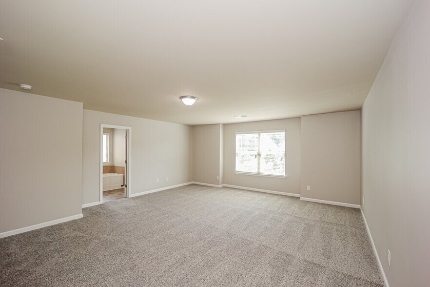 Building Photo - 258 Stillwood Dr