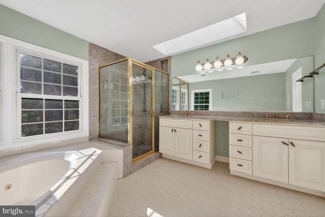 Building Photo - 12600 Maidens Bower Dr
