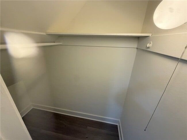 Building Photo - 3921 Walton Ave