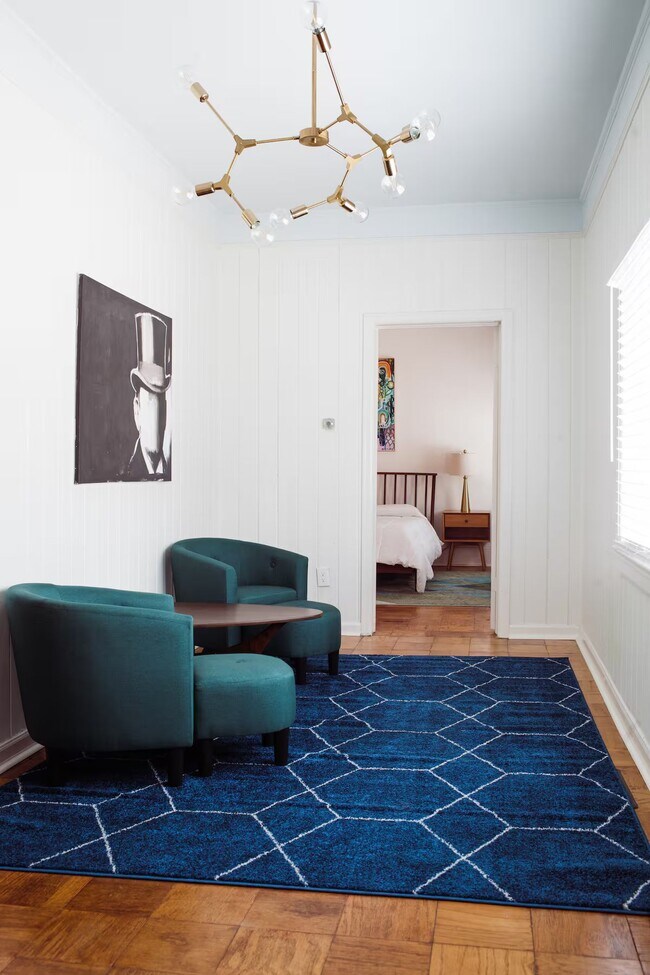 Building Photo - Lawrence House