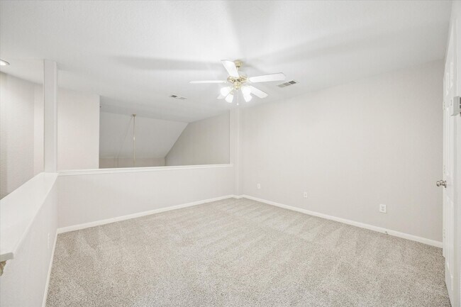 Building Photo - 10834 Bay Bridge Dr