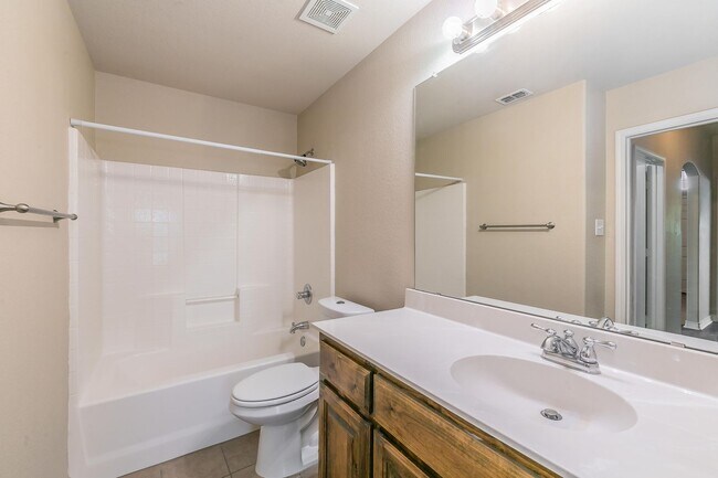 Building Photo - Single story 4 bedroom in Marine Creek Ranch