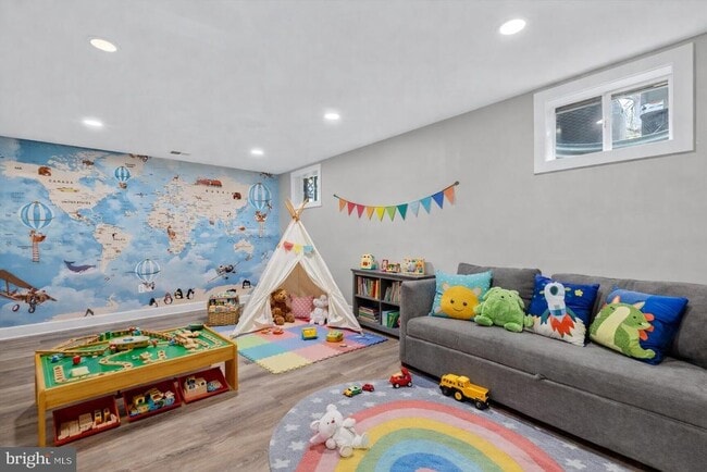 Building Photo - 8713 Wadebrook Terrace