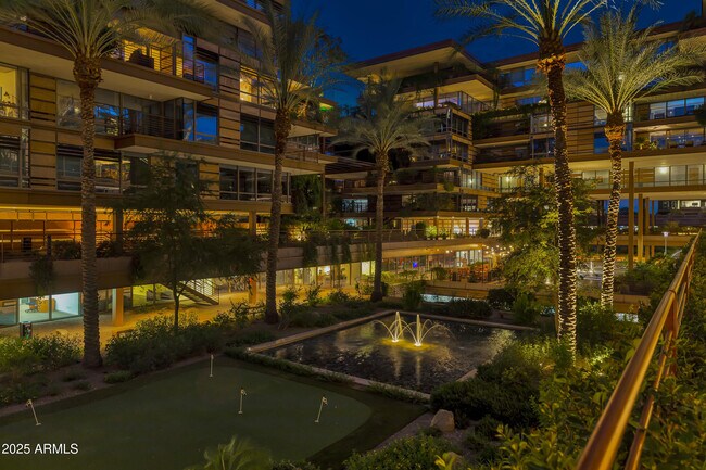 Building Photo - 7137 E Rancho Vista Dr