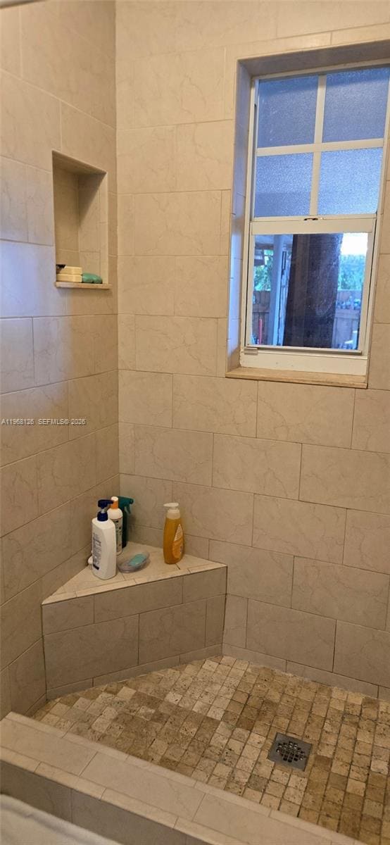 Building Photo - 4700 SW 97th Ave