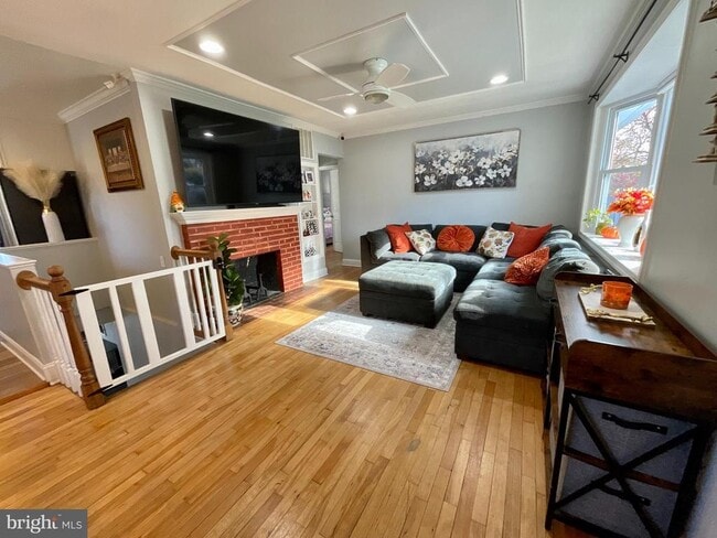 Building Photo - 6822 Donahue Ct