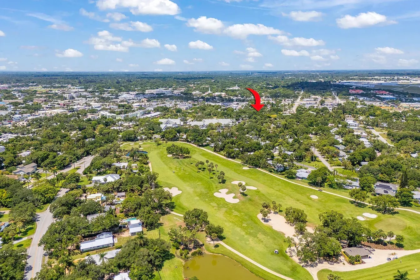 Building Photo - 2441 Granada Ave