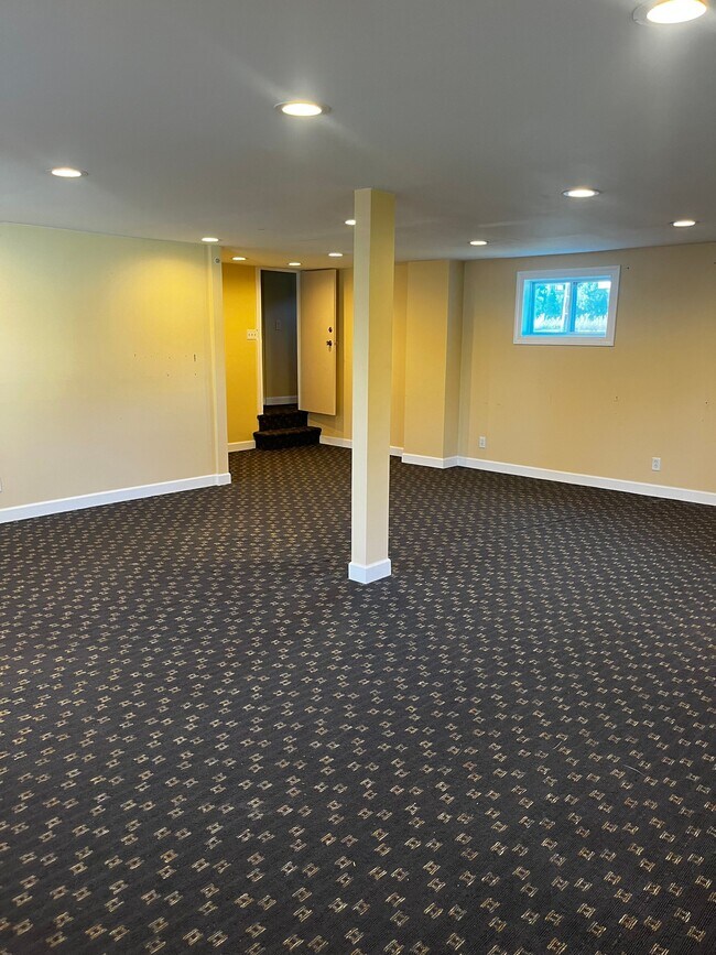 17 Manor Rd 17 Manor Rd Smithtown NY 11787 Apartment Finder