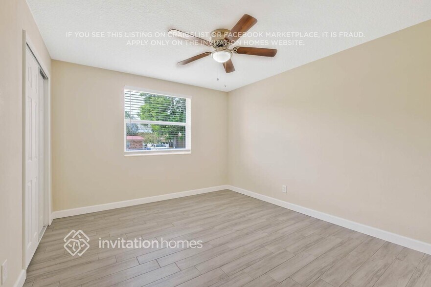 Building Photo - 2527 Oak Summit Dr