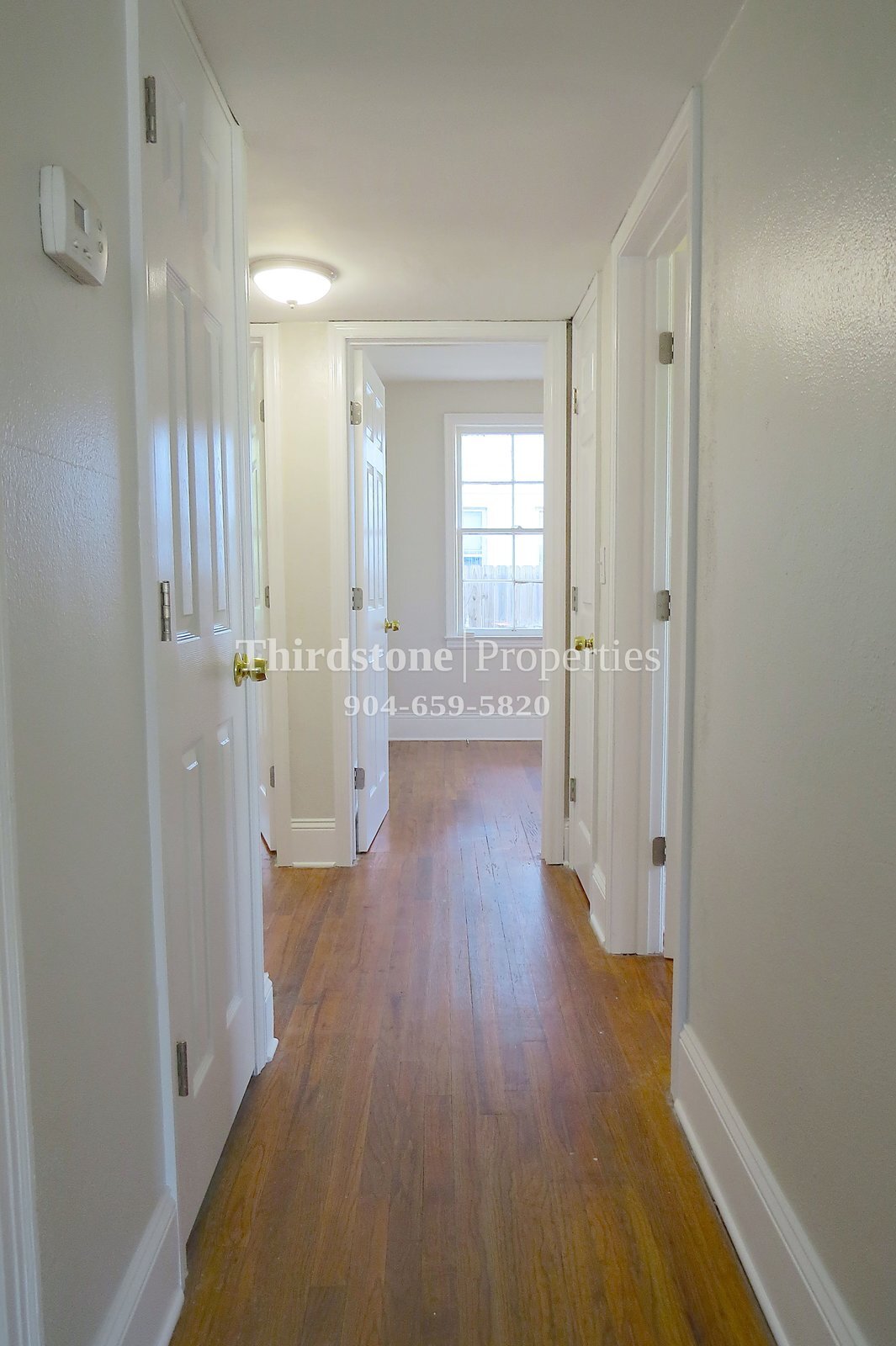 Building Photo - 4762 Colonial Ave