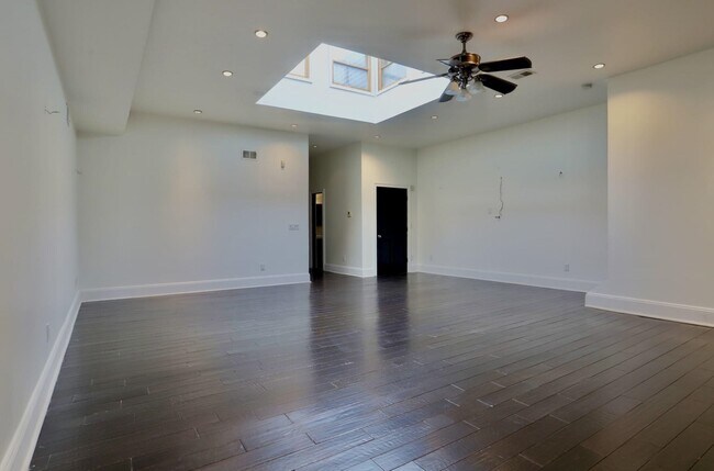 Building Photo - 115 Sherman Ave