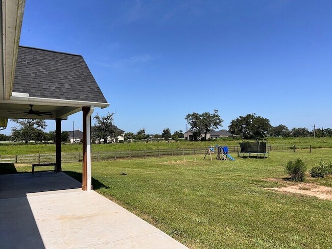 Building Photo - 2502 Majestic Oaks Ct
