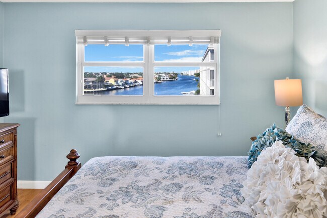 Building Photo - 3114 S Ocean Blvd